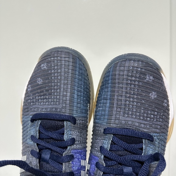 K-Swiss Women tennis shoes - Picture 5 of 8